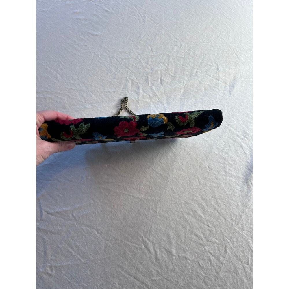 Vintage Black Floral Tapestry Carpet Clutch, 1950's - Picture 6 of 7